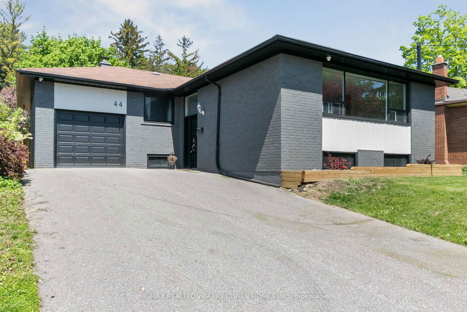 Detached House for sale at 44 Broadlands Boulevard, Toronto, Parkwoods-Donalda, M3A 1J3 - MLS: C12158280