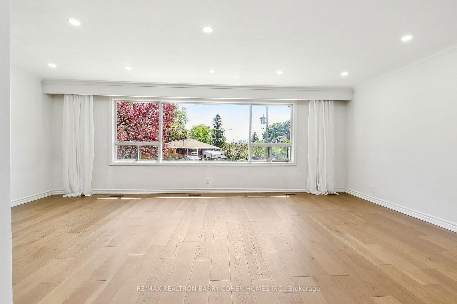 Detached House for sale at 44 Broadlands Boulevard, Toronto, Parkwoods-Donalda, M3A 1J3 - MLS: C12158280