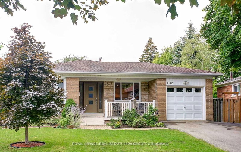 home for lease on 102 Kingslake Road