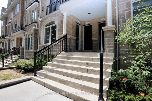 Th27 - 39 Drewry Avenue
