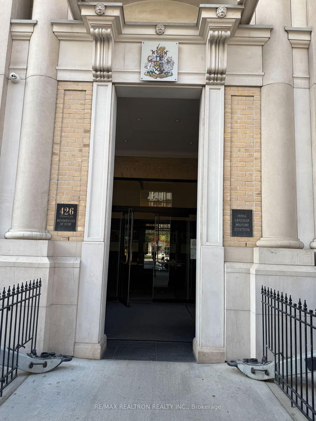 1501 - 426 University Avenue