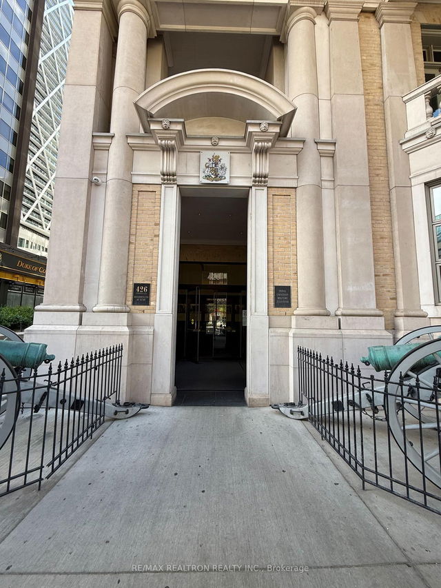 1501 - 426 University Avenue