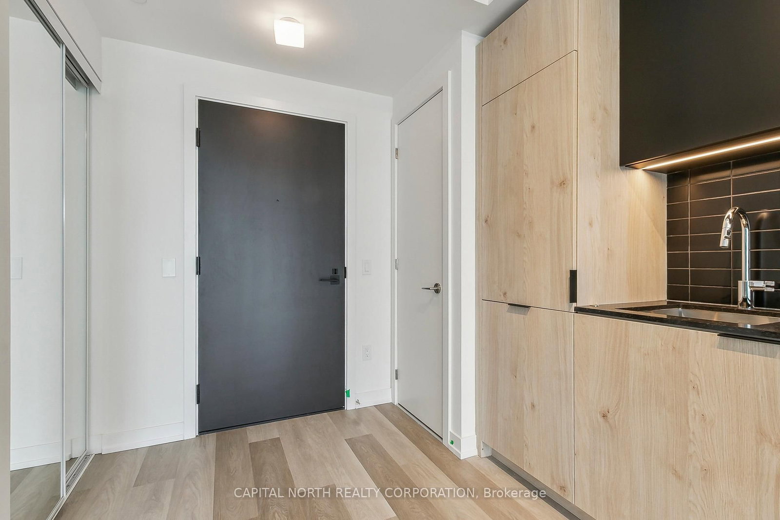 28 Eastern Avenue, Unit LPH13 - Photo 3