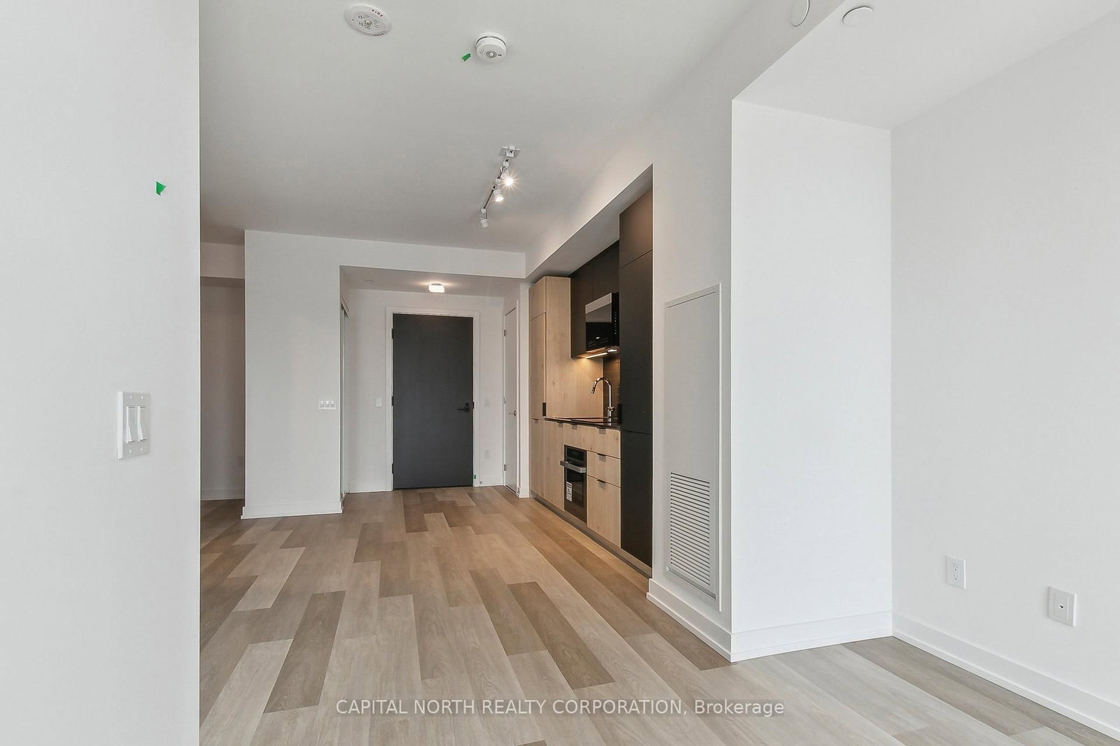 28 Eastern Avenue, Unit LPH13 - Photo 9