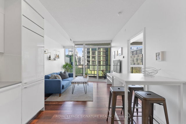 315 - 90 Queens Wharf Road