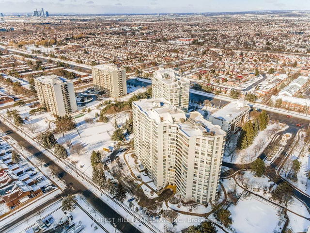 1009 - 1121 Steeles Avenue