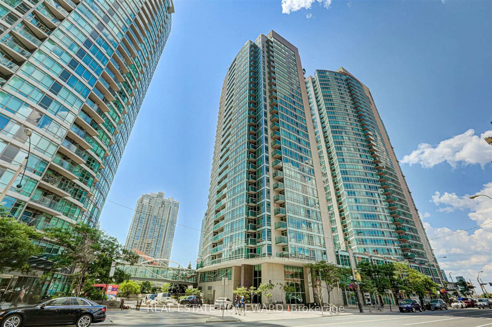 Condo for sale at 1211-397 Front Street, Toronto, Waterfront Communities C1, M5V 3S1 - MLS: C12158733