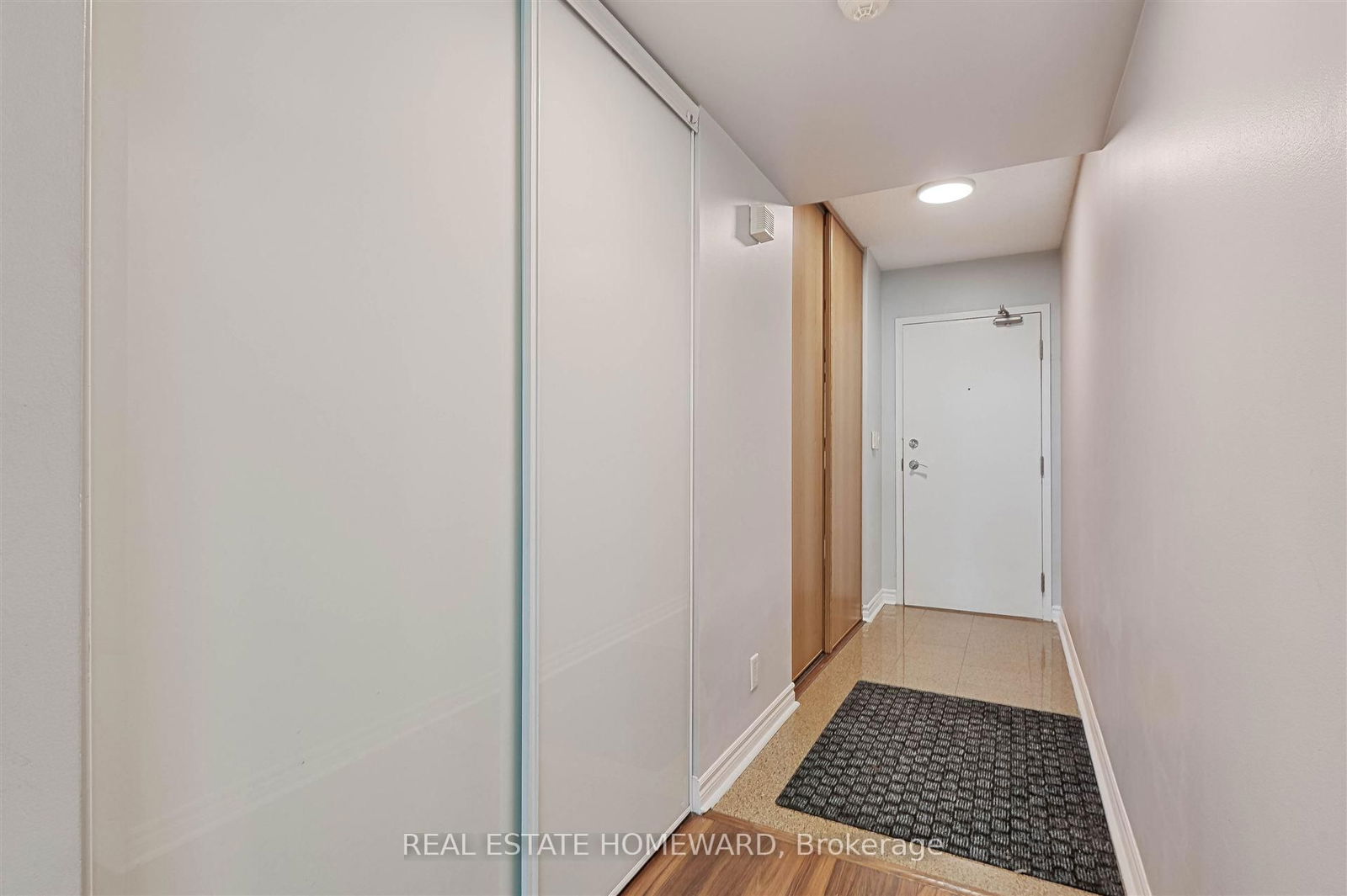 Condo for sale at 1211-397 Front Street, Toronto, Waterfront Communities C1, M5V 3S1 - MLS: C12158733