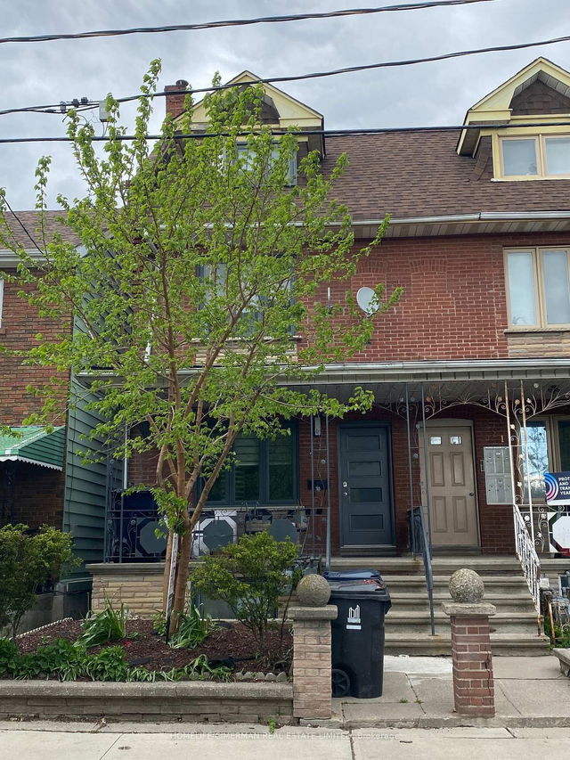 223 Manning Avenue