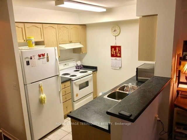 2001 - 20 Olive Avenue