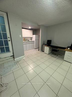 #3 - 676 Bathurst Street