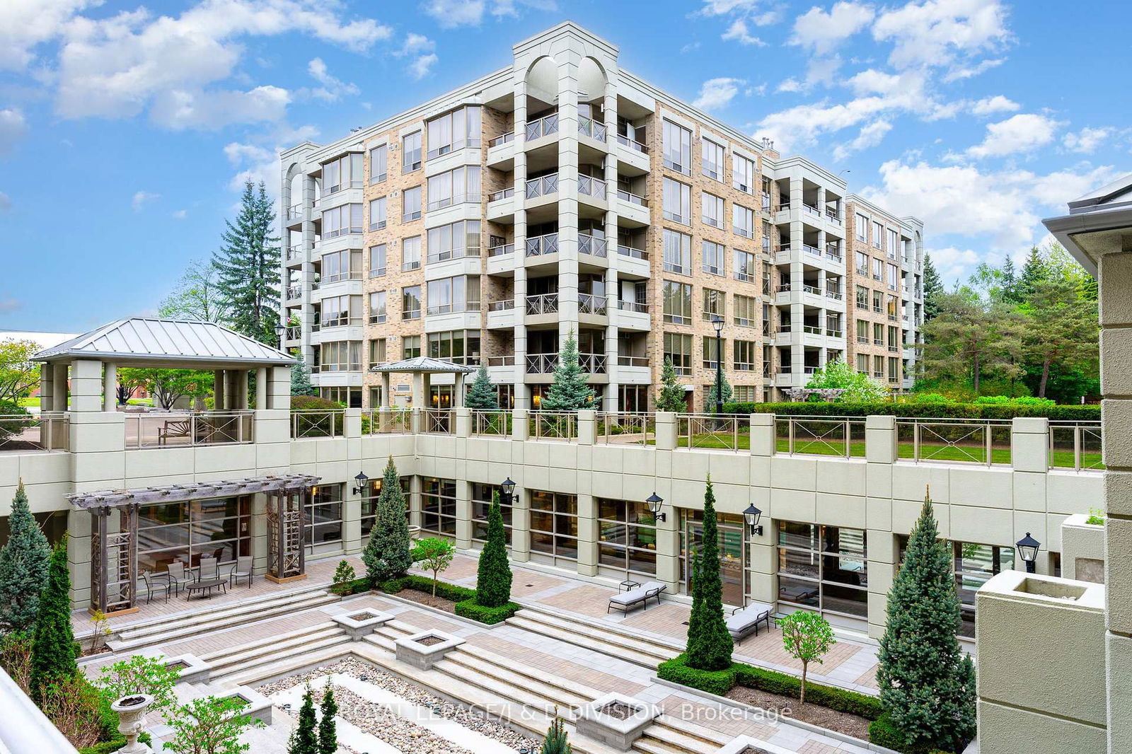 Condo for sale at 304-225 The Donway N/A, Toronto, Banbury-Don Mills, M3B 2V7 - MLS: C12159038