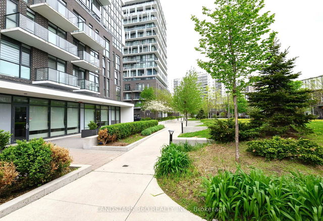 1005 - 150 Fairview Mall Drive