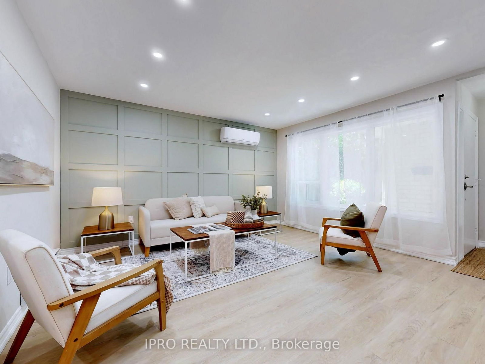 Townhouse for sale at 61 Plum Tree Way, Toronto, Westminster-Branson, M2R 3J1 - MLS: C12159317