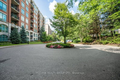 Condo sold at 614-18 William Carson Crescent, Toronto, Ontario, M2P 2G6 - St. Andrew-Windfields - MLS: C12159545