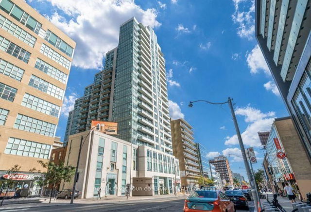 1007 - 212 Eglinton Avenue