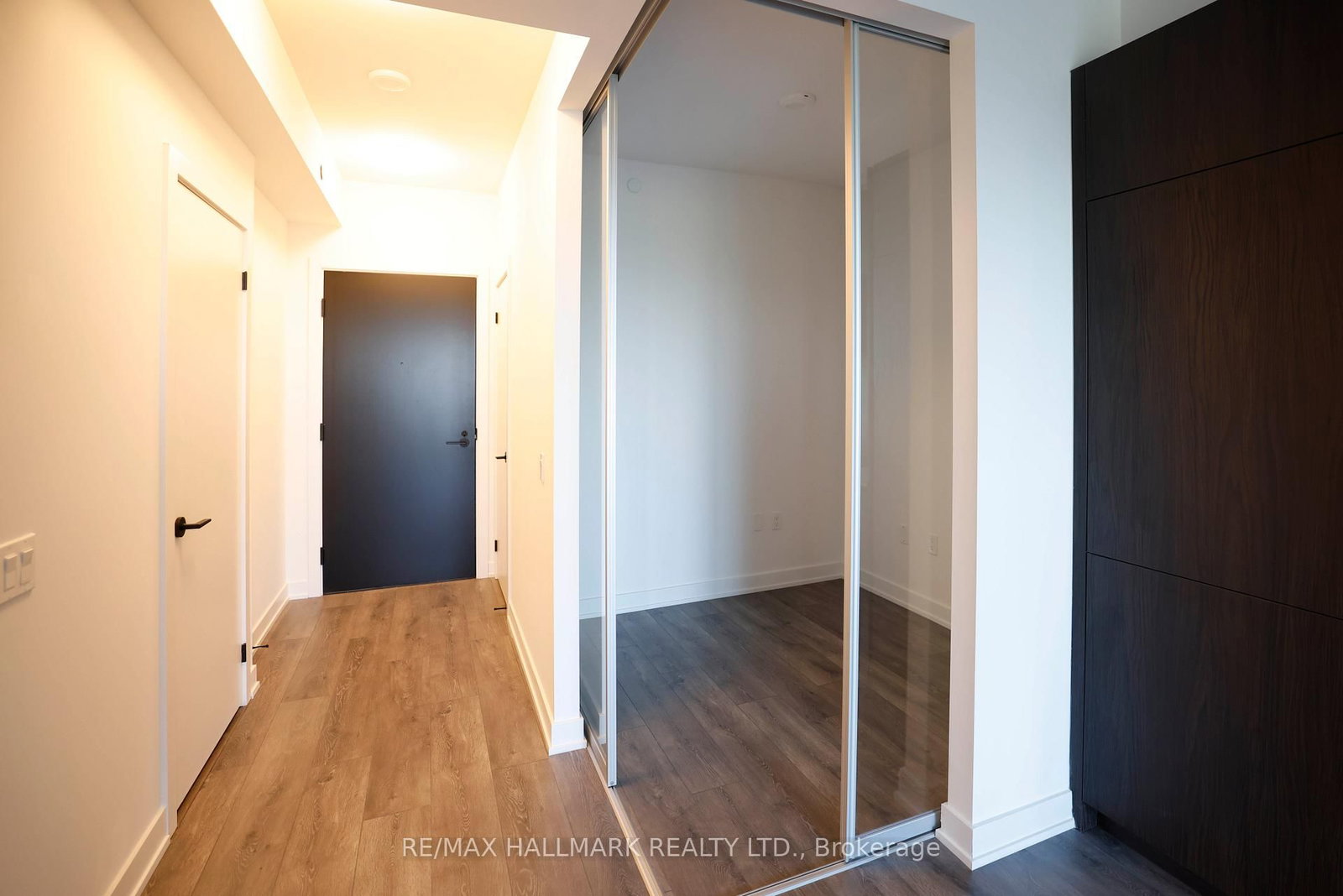 3208-117 Broadway Avenue, Toronto, ON, photo 2
