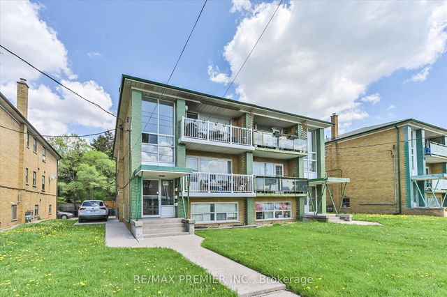 3871 Bathurst Street