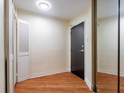 Unit 904 — 150 Neptune Dr, Toronto - Englemount-Lawrence image-0-3
