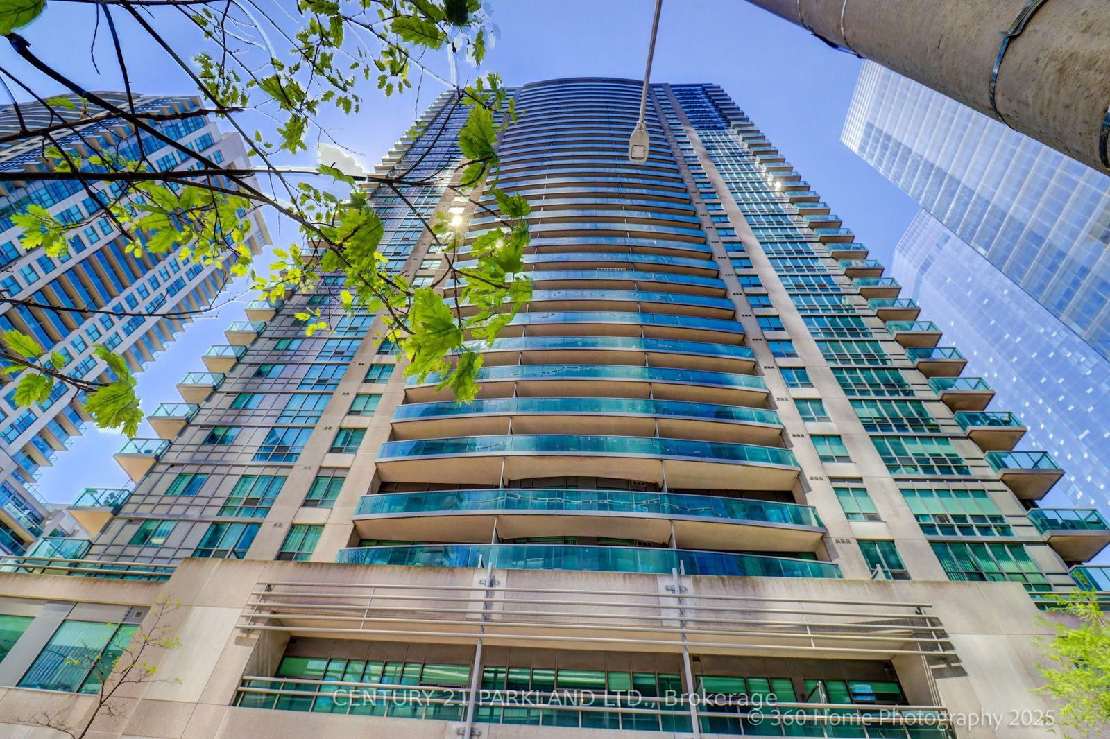 Condo for sale at 3311-30 Grand Trunk Crescent, Toronto, Waterfront Communities C1, M5J 3A3 - MLS: C12159979