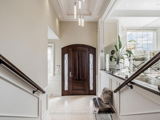 62 Athabaska Avenue