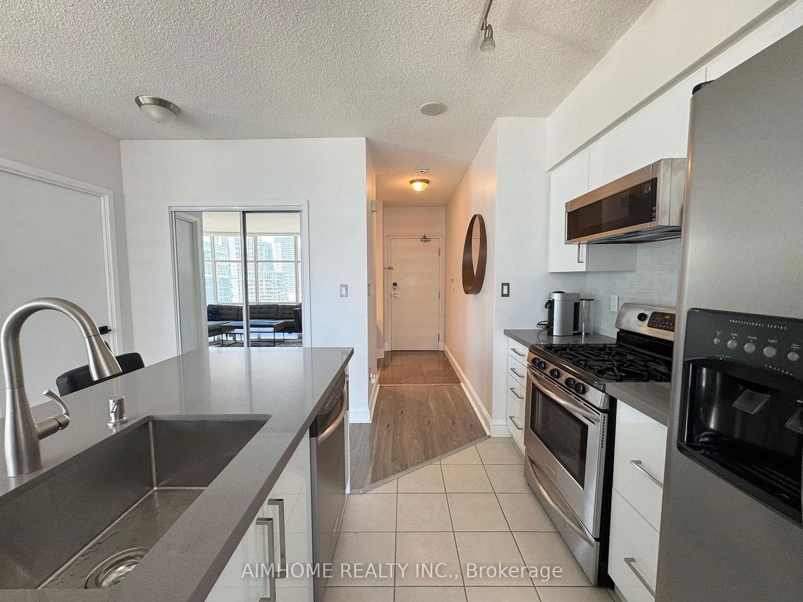 Condo for sale at 3606-10 Navy Wharf Court, Toronto, Waterfront Communities C1, M5V 3V2 - MLS: C12160255