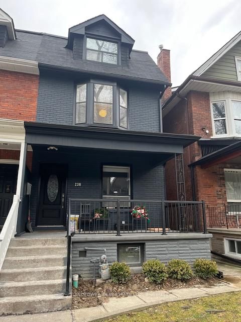 Upper Unit - 236 Grace Street