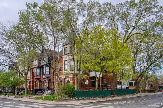 43 Dewson Street