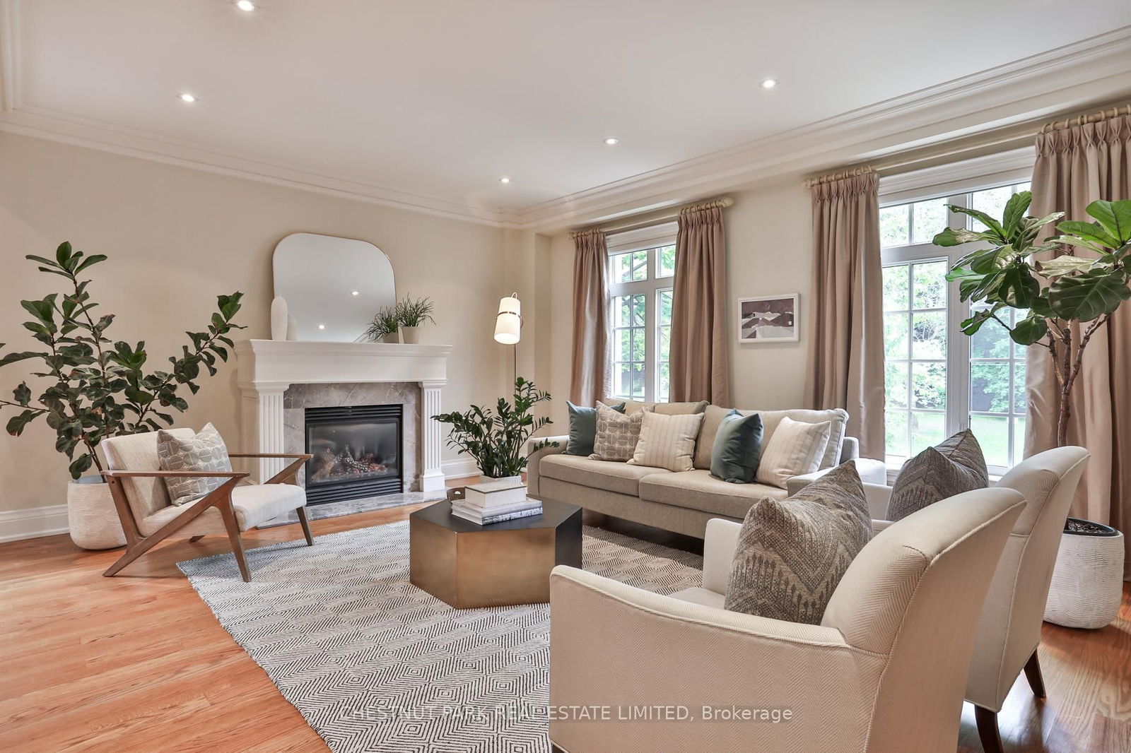 Detached House for sale at 75 Boulton Drive, Toronto, Casa Loma, M4V 2V5 - MLS: C12160488