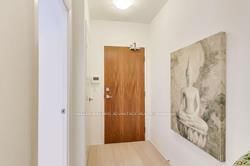 318 - 835 St Clair Avenue