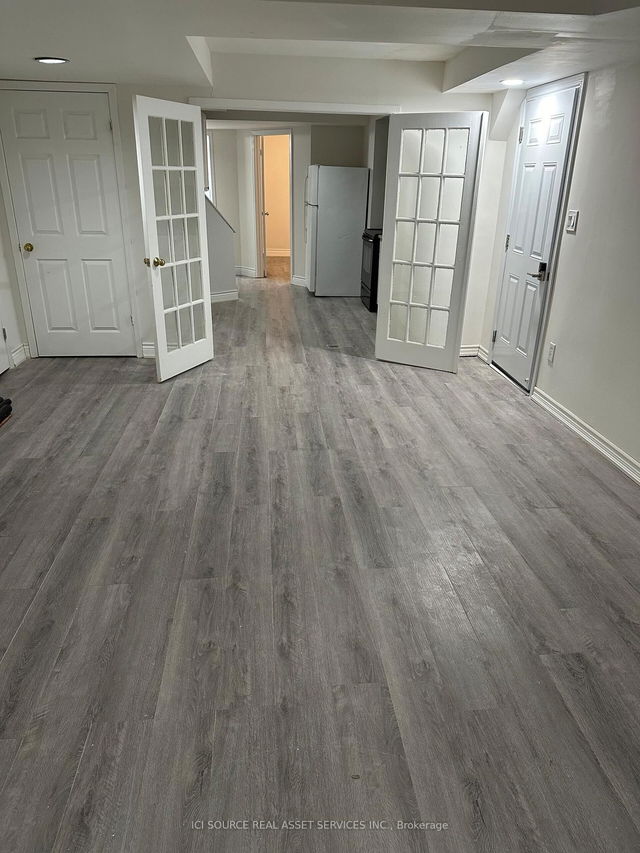 Lower - 155 Highland Crescent