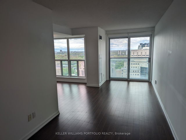 2909 - 8 Park Road