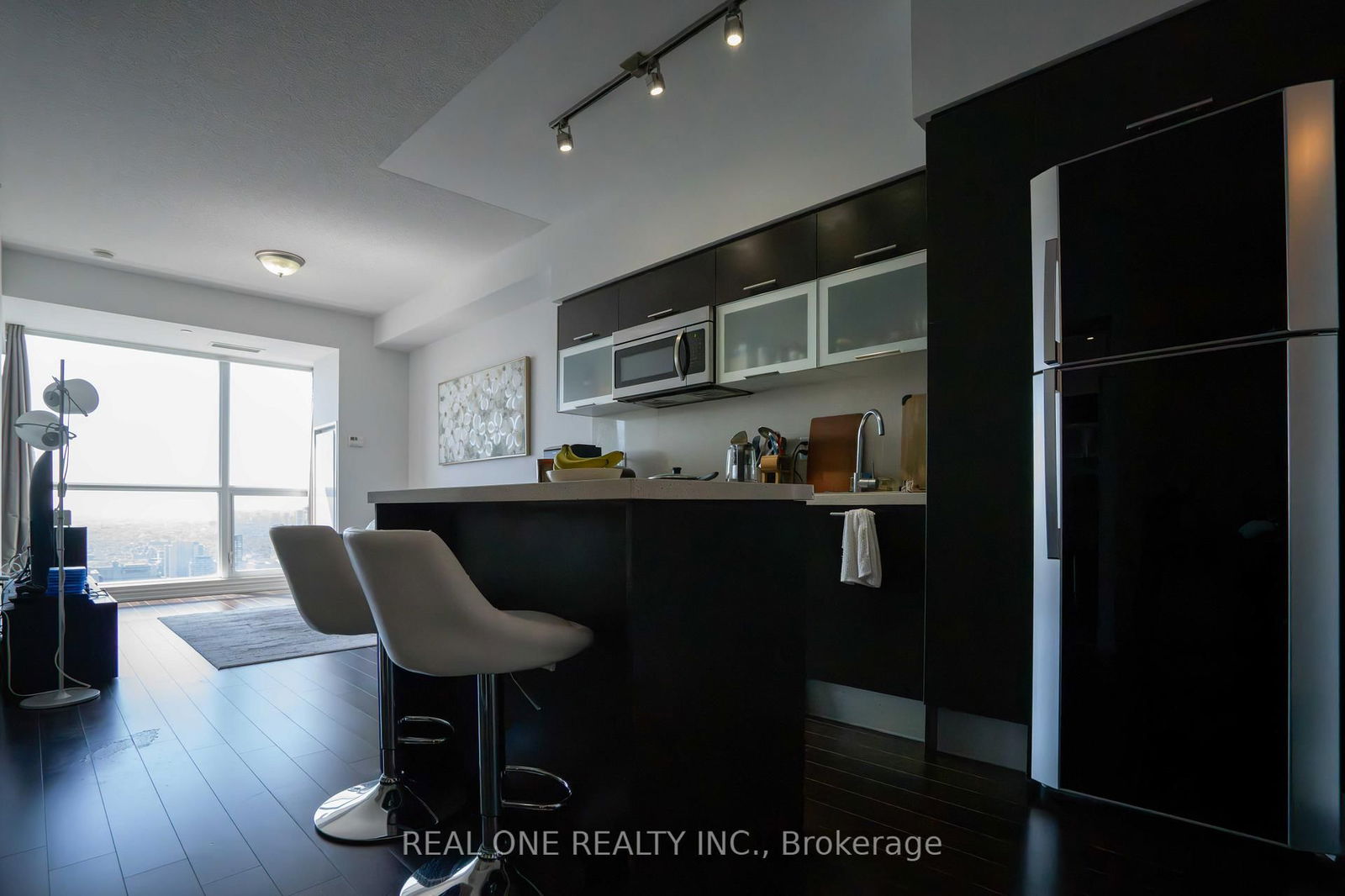 Condo for sale at 4613-386 Yonge Street, Toronto, Bay Street Corridor, M5B 0A5 - MLS: C12160897