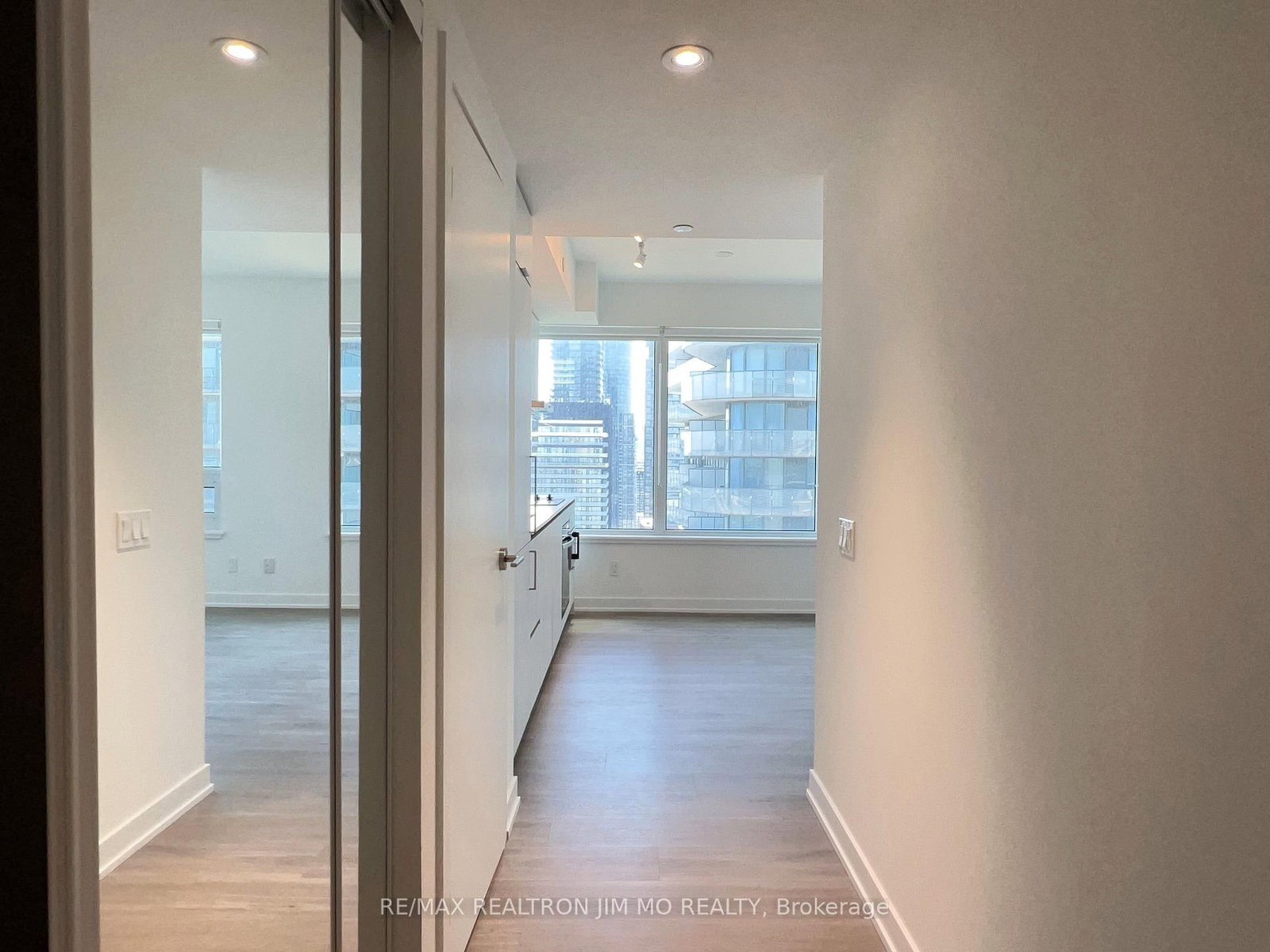 8 Wellesley Street W, Unit 4215 - Photo 12