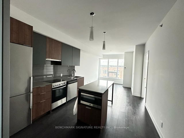 506 - 203 College Street