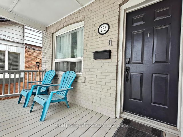 235 Soudan Avenue