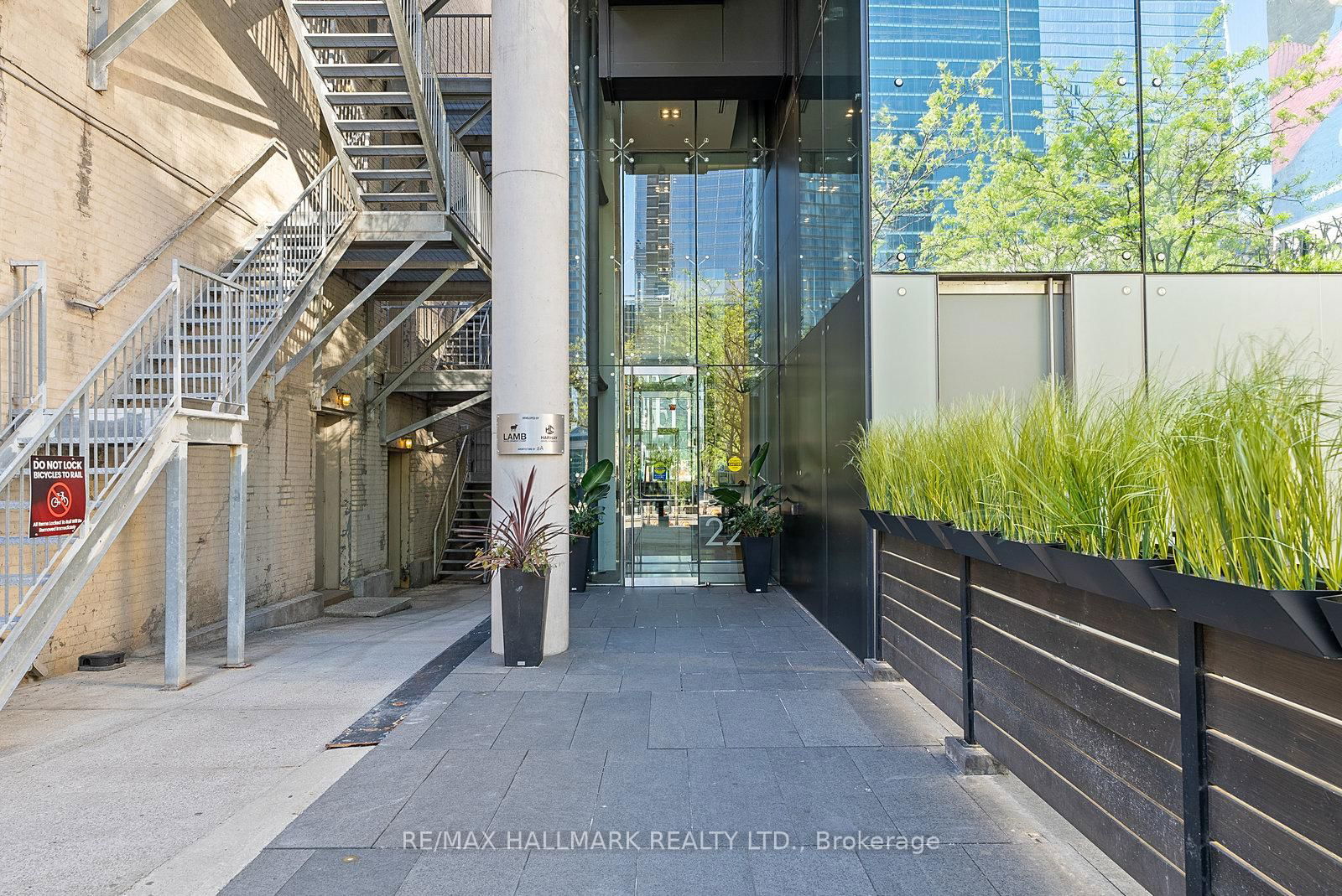 Condo for sale at 4004-224 King Street, Toronto, Waterfront Communities C1, M5H 0A6 - MLS: C12161224