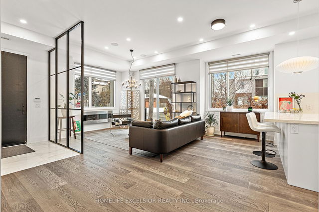 18 Greenbriar Road