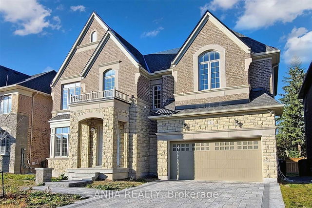 6 Daniel Cozens Court