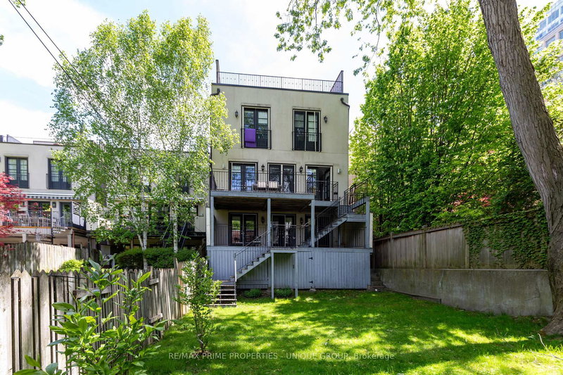 24 Oriole Rd, Toronto, M4V 2E8 | Image 3