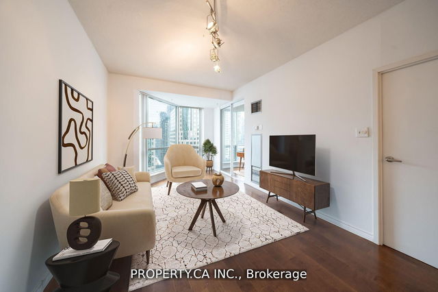 SPH2406 - 10 Queens Quay