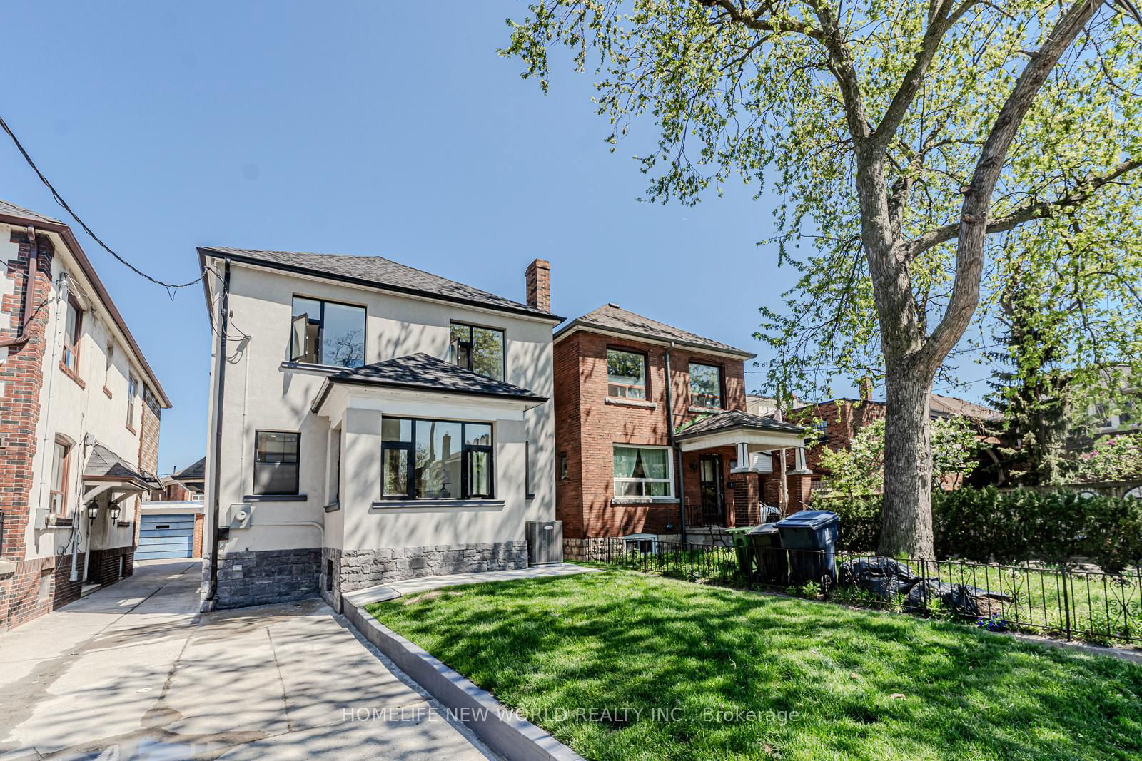 Listing photo 1