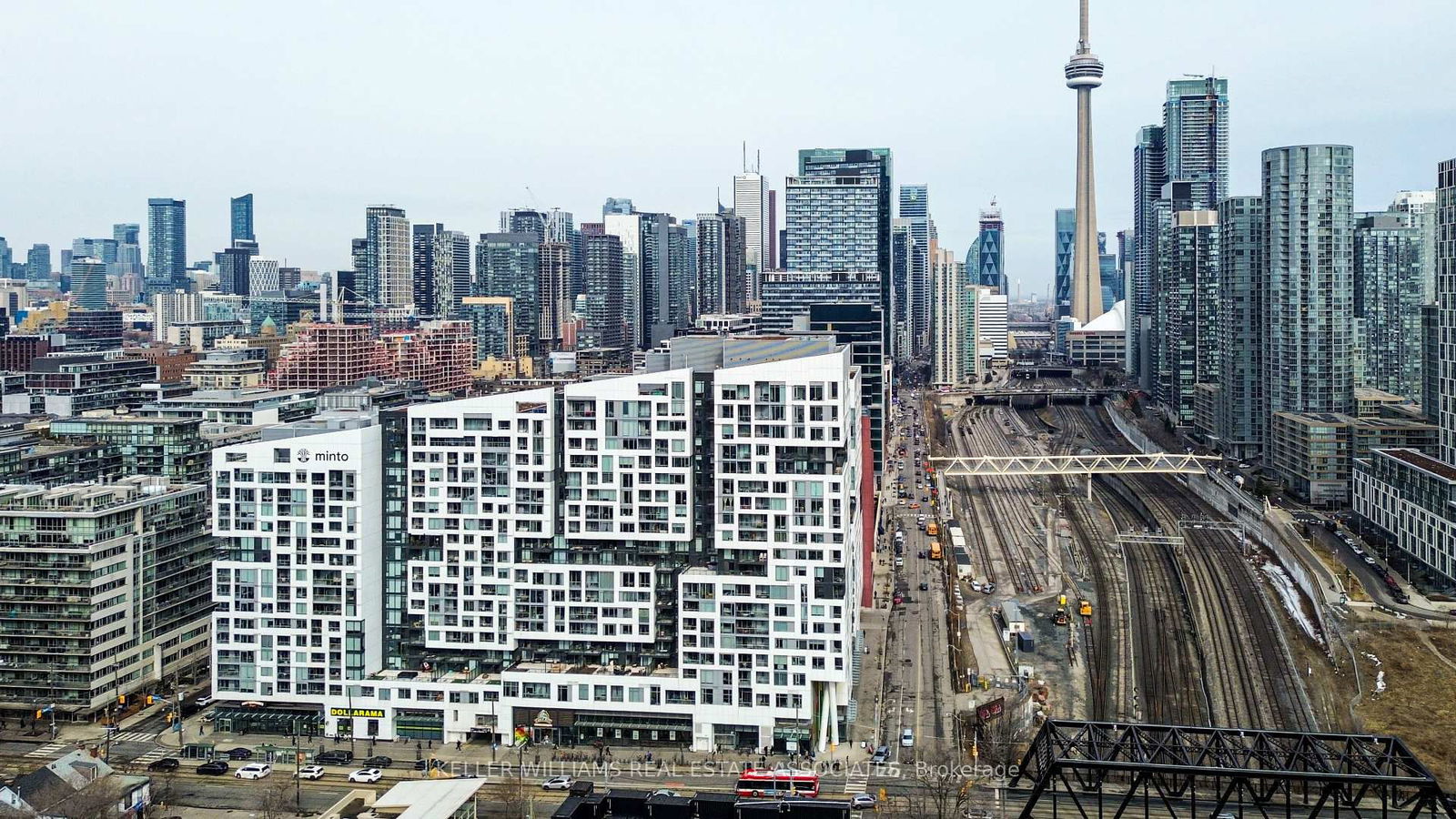 Condo for sale at 402-576 Front Street, Toronto, Waterfront Communities C1, M5V 1C1 - MLS: C12161873