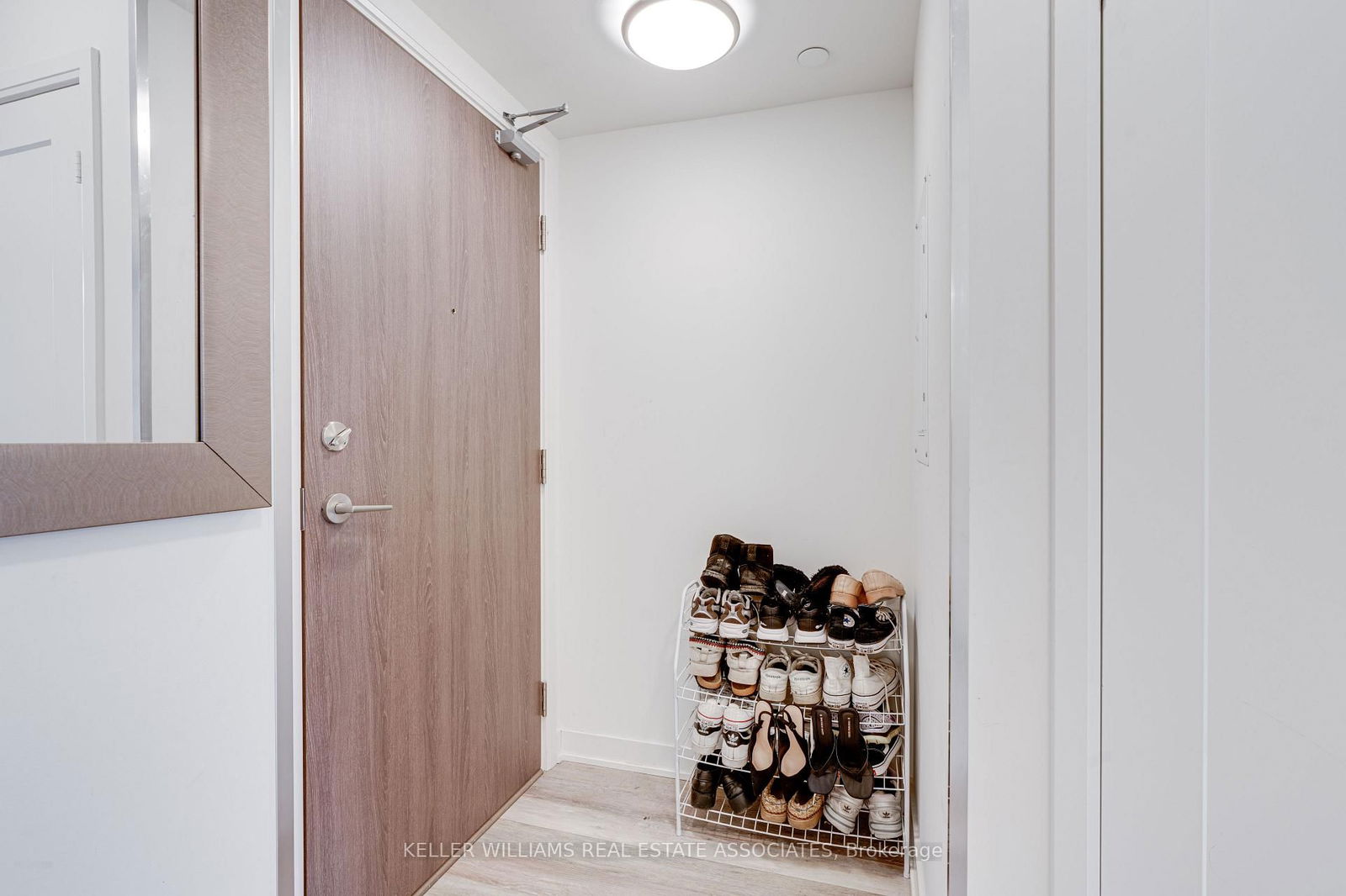 Condo for sale at 402-576 Front Street, Toronto, Waterfront Communities C1, M5V 1C1 - MLS: C12161873