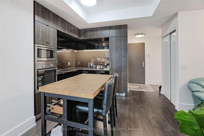 Unit 303 — 15 Merchants' Wharf, Toronto - Waterfront Communities C8 image-0-3