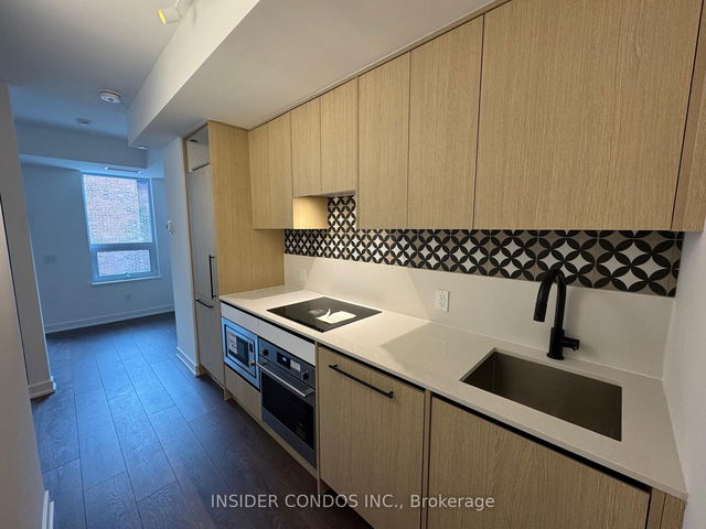 215 - 5 Lakeview Avenue