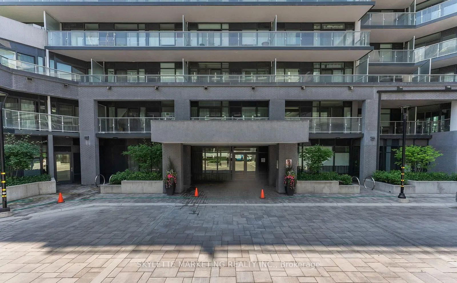 Condo for sale at 617-621 Sheppard Avenue, Toronto, Bayview Village, M2K 0G4 - MLS: C12162244