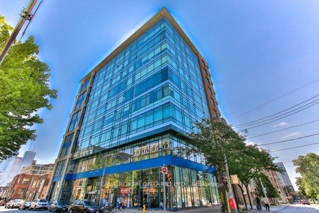 904 - 477 Richmond Street