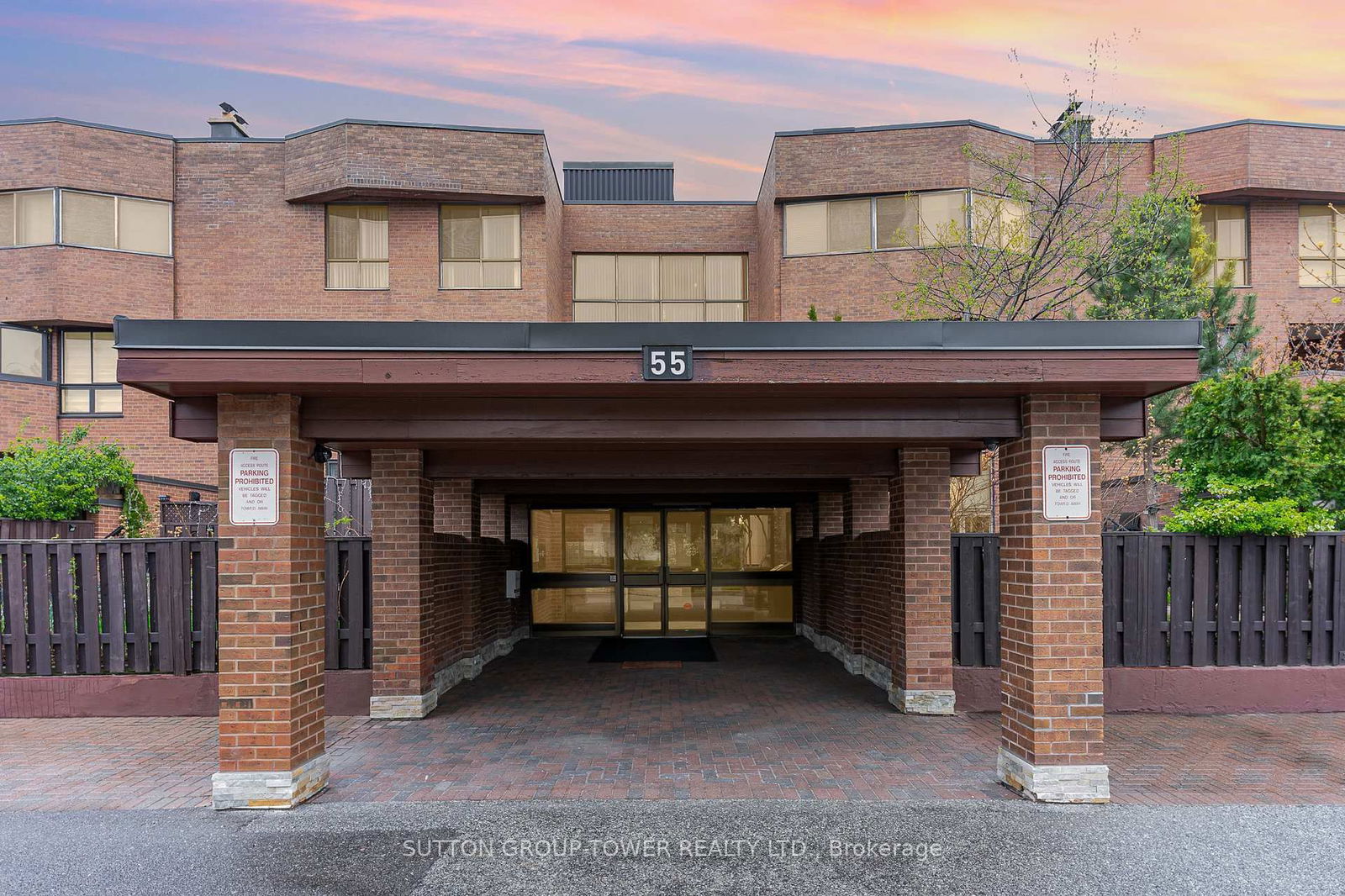 Townhouse for sale at 104-55 Carscadden Drive, Toronto, Westminster-Branson, M2R 2A6 - MLS: C12162438