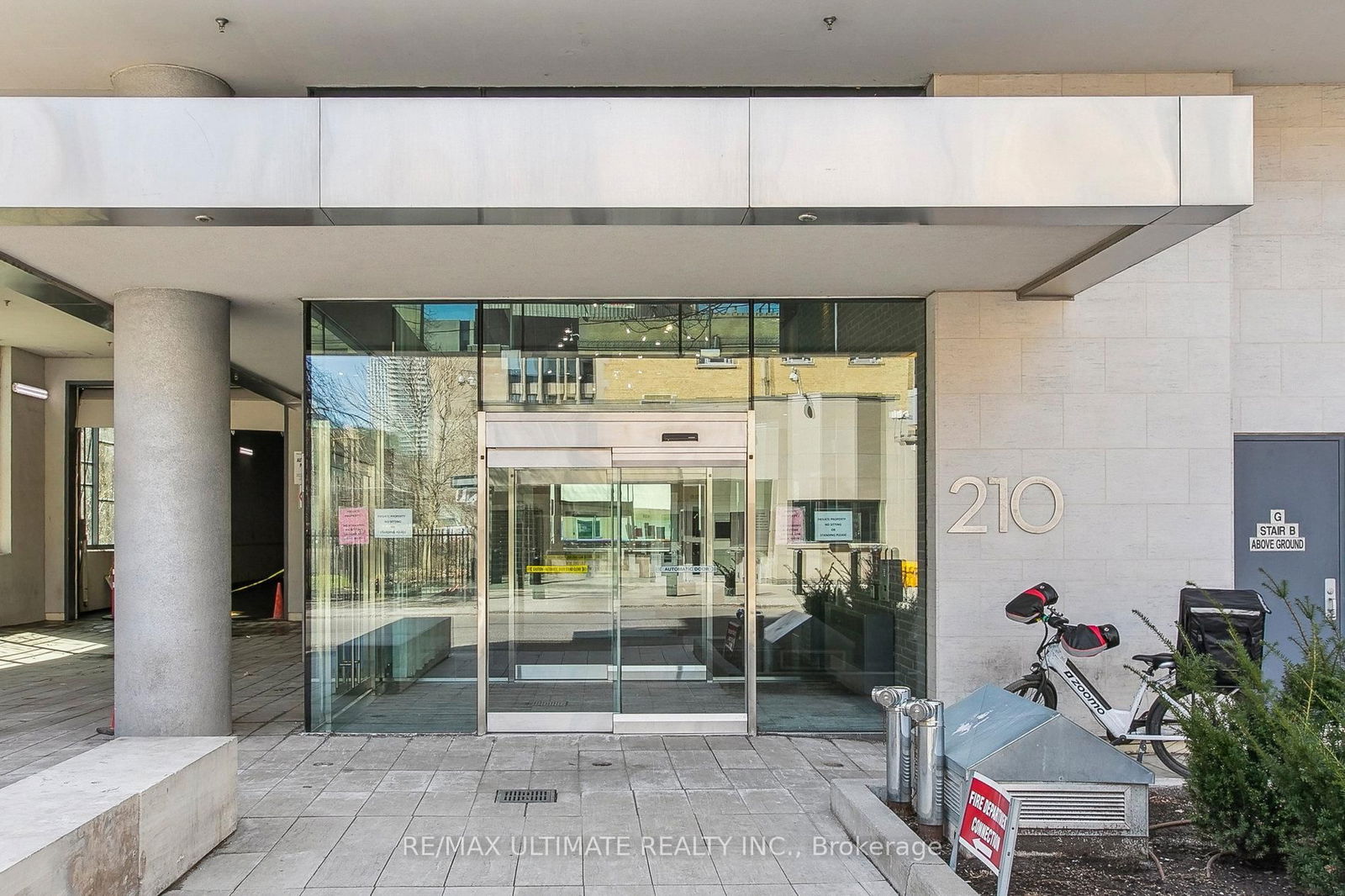 Condo for sale at 611-210 Simcoe Street, Toronto, Kensington-Chinatown, M5T 0A9 - MLS: C12162734